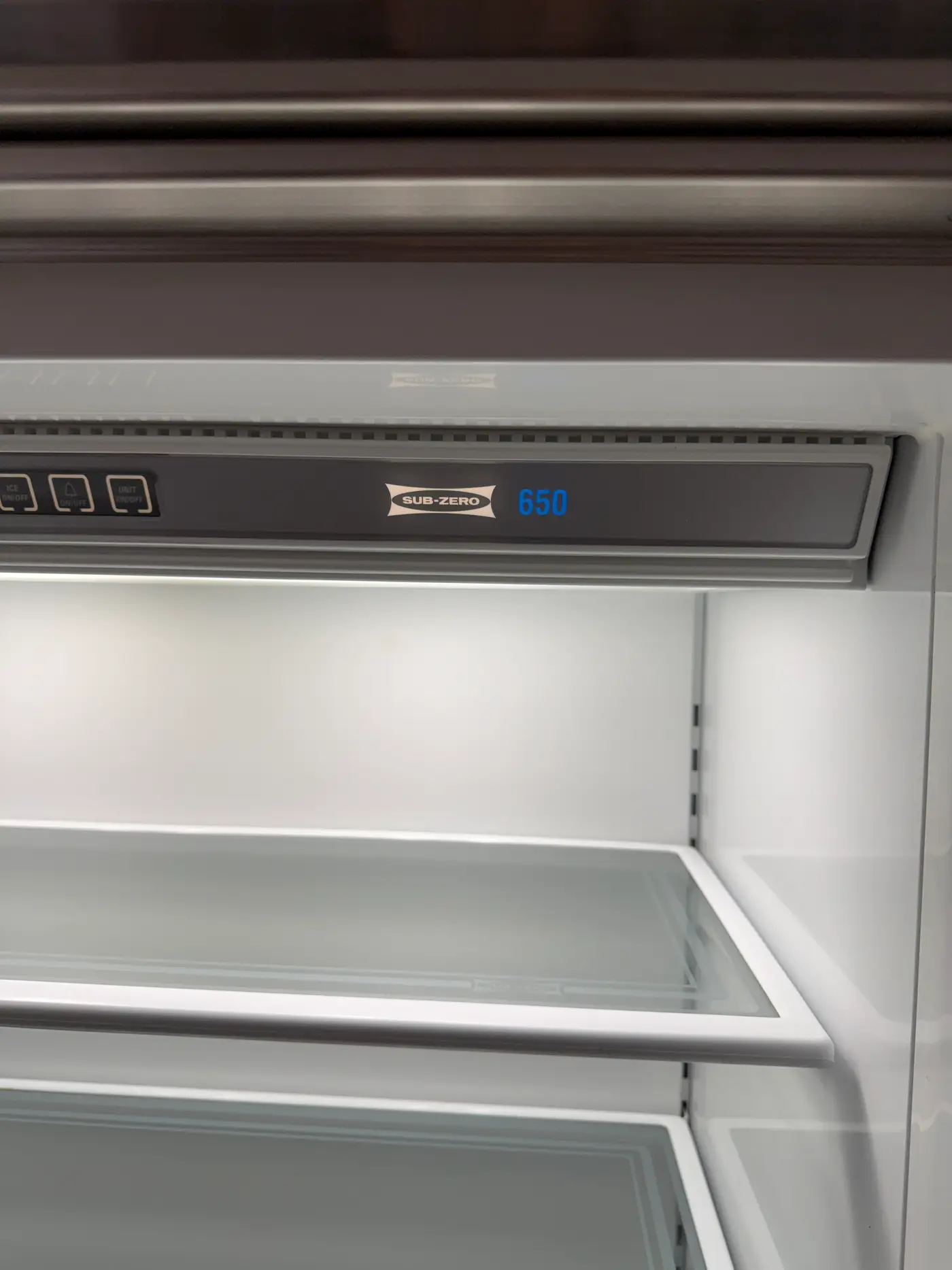 Interior of a Sub-Zero built-in column emptied for diagnosis